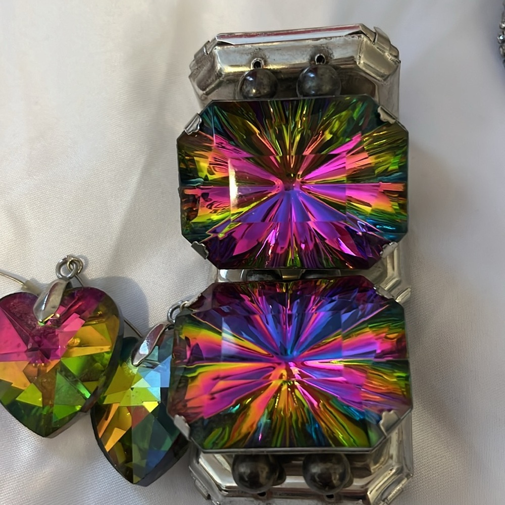 Beautiful stretch bracelet and matching earring, multi colored!!!!! - Picture 2 of 3